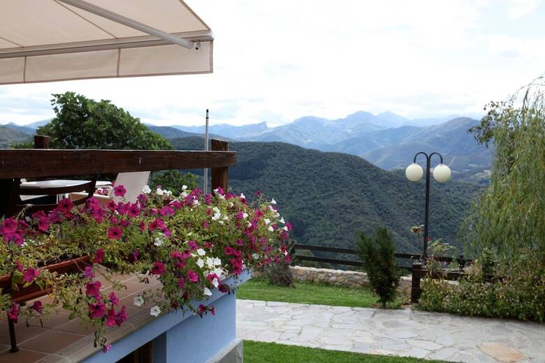 Aparthotel Viviendas Rurales Pe�a Sagra