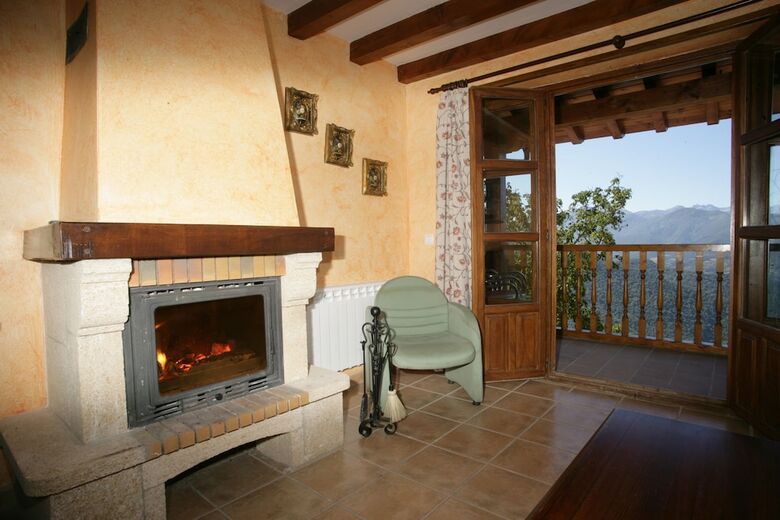 Aparthotel Viviendas Rurales Pe�a Sagra