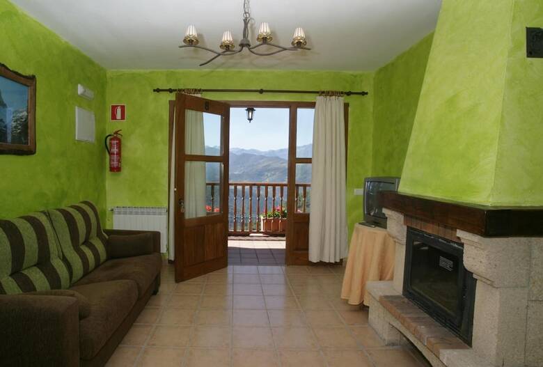 Aparthotel Viviendas Rurales Pe�a Sagra