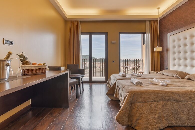 Hotel Fuente Del Miro
