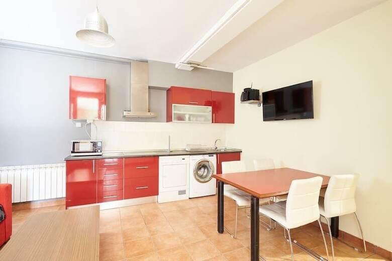 Hostal Alojamientos Ac� Y All� - Hostel