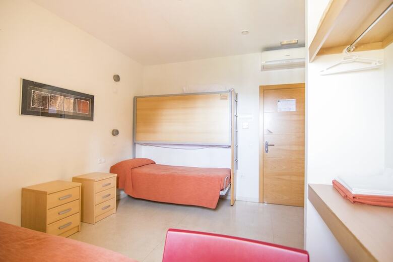 Hostal Marbella Inturjoven Youth Hostel