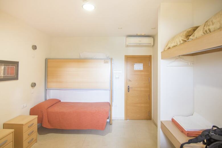 Hostal Marbella Inturjoven Youth Hostel