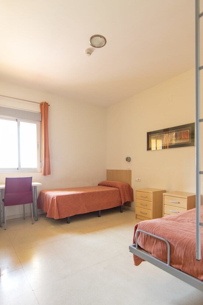 Hostal Marbella Inturjoven Youth Hostel