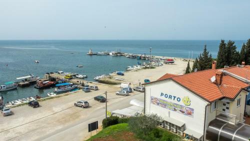 Hostal Rooms Porto