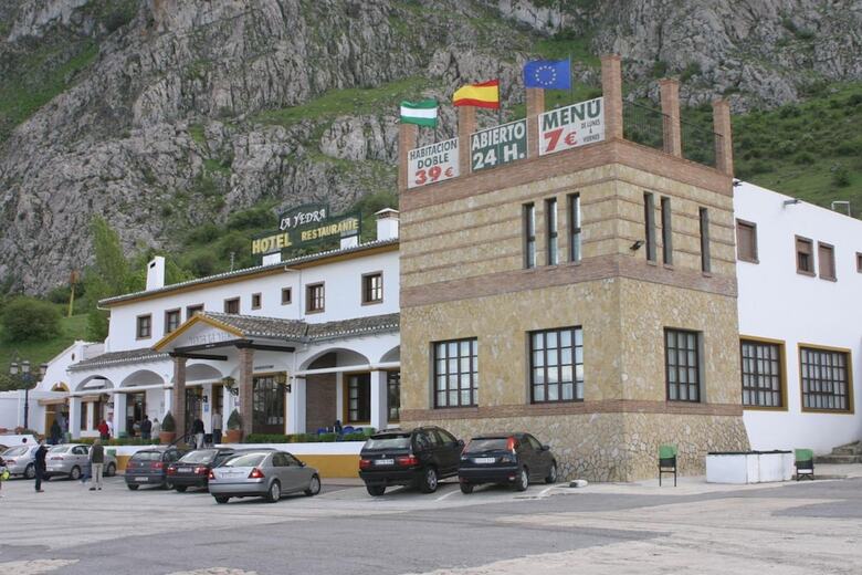 Hotel Restaurante La Yedra