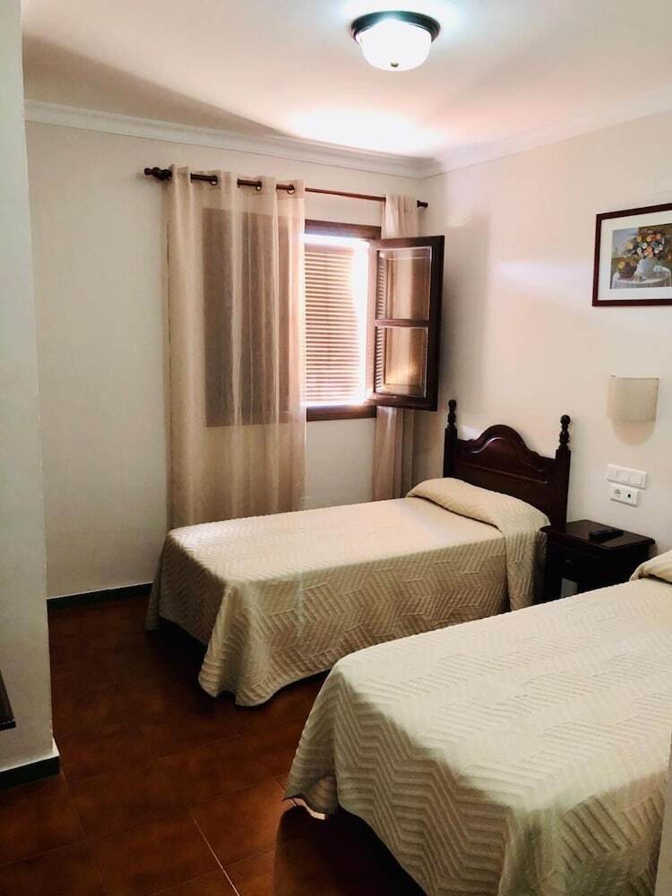 Hotel Restaurante La Yedra