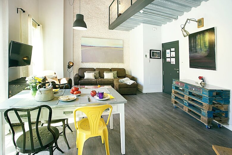 Aparthotel Graffiti Suites M�laga