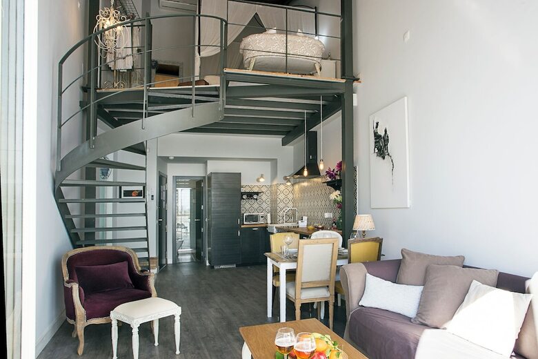 Aparthotel Graffiti Suites M�laga