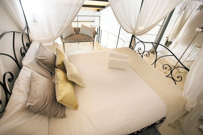 Aparthotel Graffiti Suites M�laga