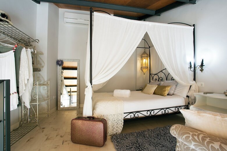 Aparthotel Graffiti Suites M�laga