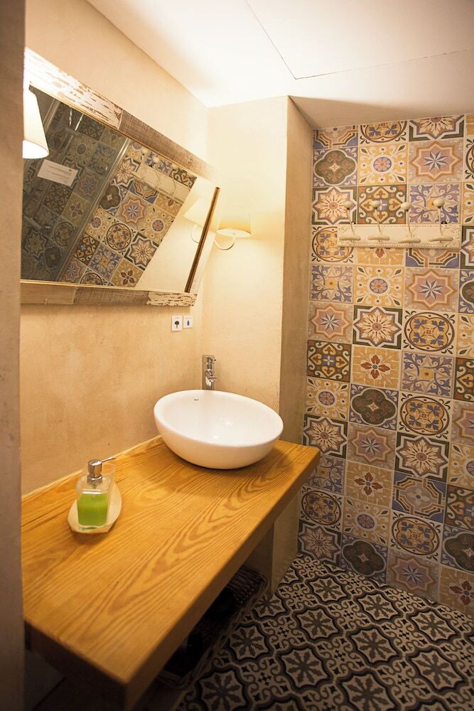 Aparthotel Graffiti Suites M�laga