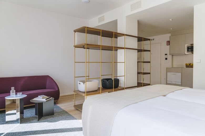 Aparthotel The Passage Apartments