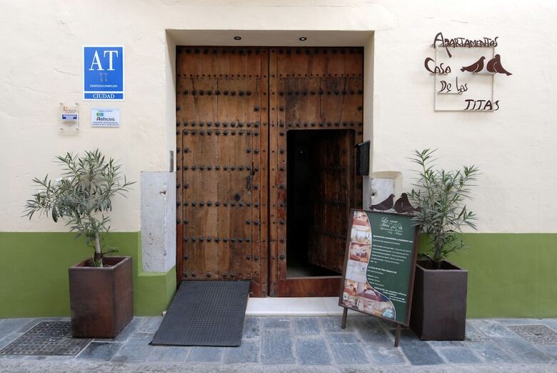 Aparthotel La Casa De Las Titas