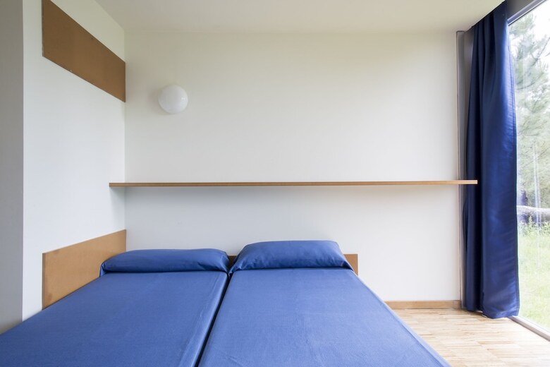 Hostal Residencia Universitaria O Castro - Campus Accommodation