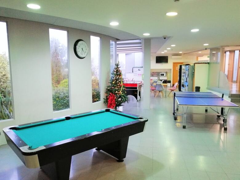 Hostal Residencia Universitaria O Castro - Campus Accommodation