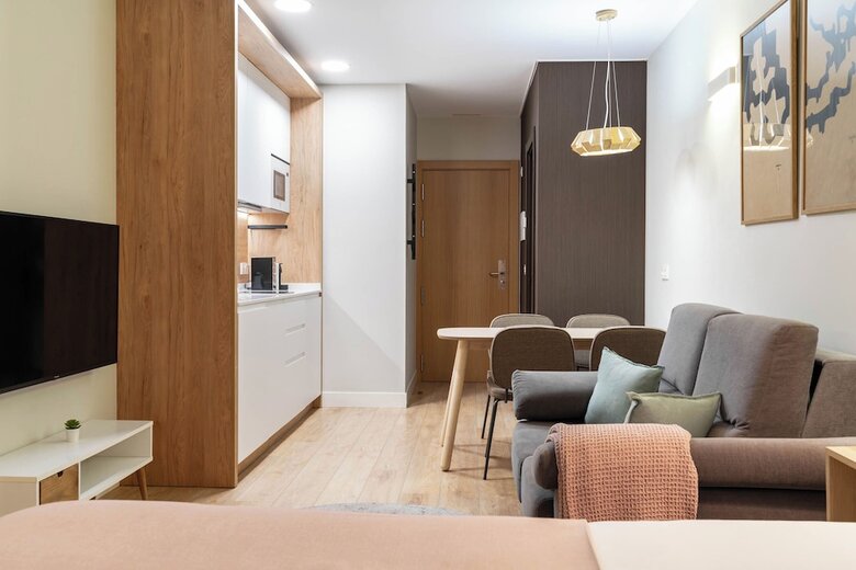 Aparthotel Limehome Bilbao Tristan De Leguizamon