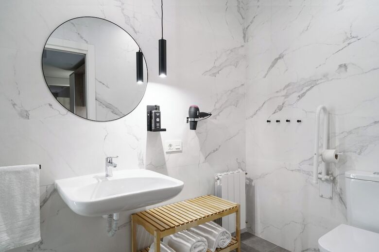Aparthotel Limehome Bilbao Tristan De Leguizamon