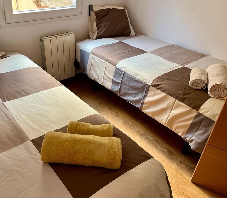 Amplio Apartamento Cerca Fira Y Centro