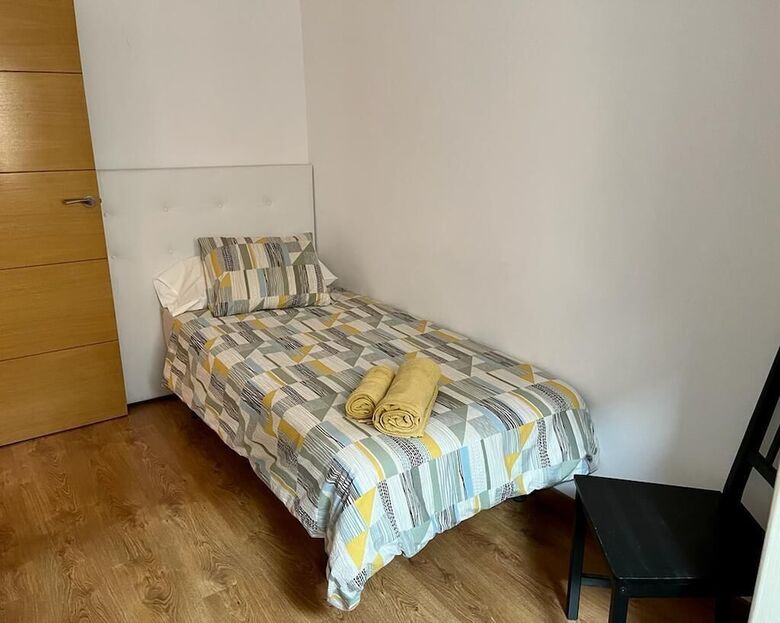 Amplio Apartamento Cerca Fira Y Centro