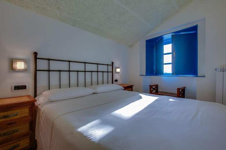 Aparthotel Budi�o De Serraseca