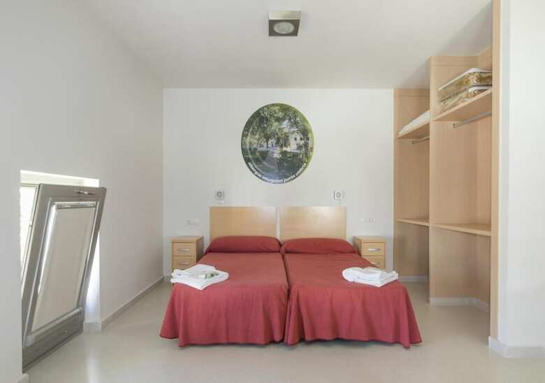 Hostal Albergue Inturjoven Chipiona - Hostel