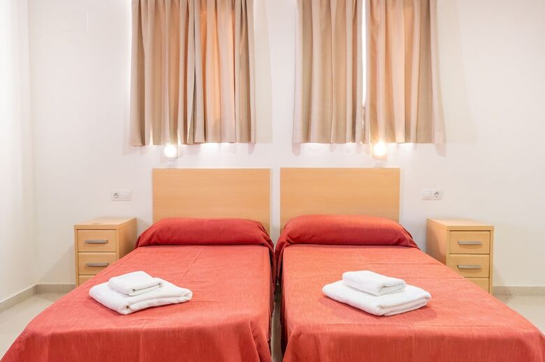 Hostal Albergue Inturjoven Chipiona - Hostel