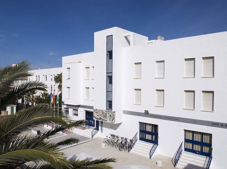 Hostal Albergue Inturjoven Chipiona - Hostel