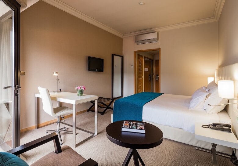 Cidnay - Hotel & Executive Center