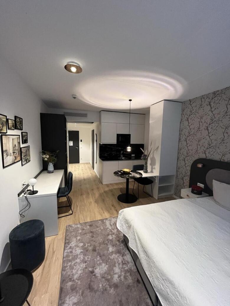 Aparthotel Maseven Frankfurt Messe