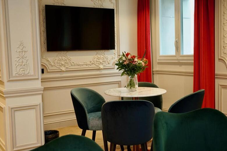 Mode Paris Aparthotel