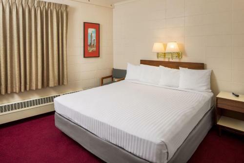 Finlen Hotel And Motor Inn