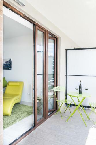Apartamento Modern Studio Near Warsaw Stadium