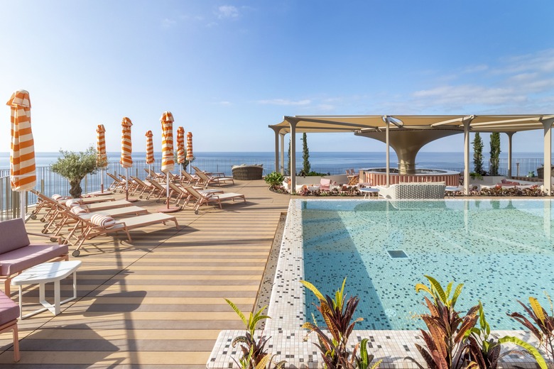 Hotel Next By Savoy Signature