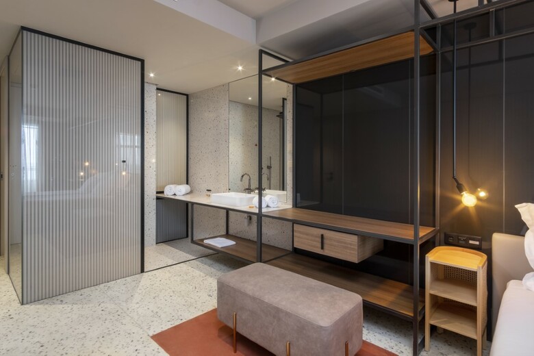 Hotel Next By Savoy Signature