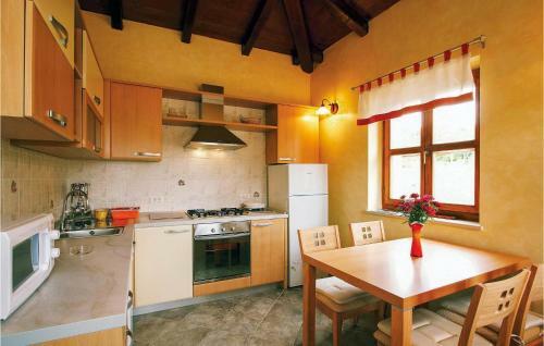 Holiday Home Becici Cr