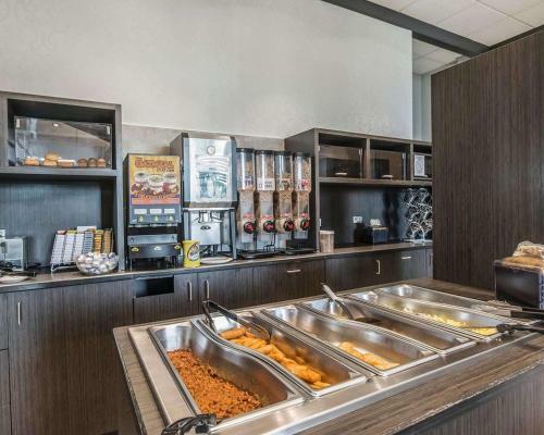 Hotel H�tel Quality Suites Drummondville