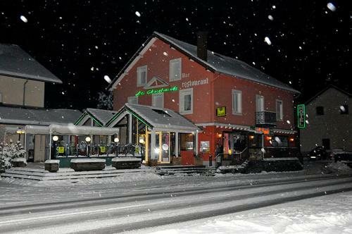 Hotel H�tel Les Chatelmin�s