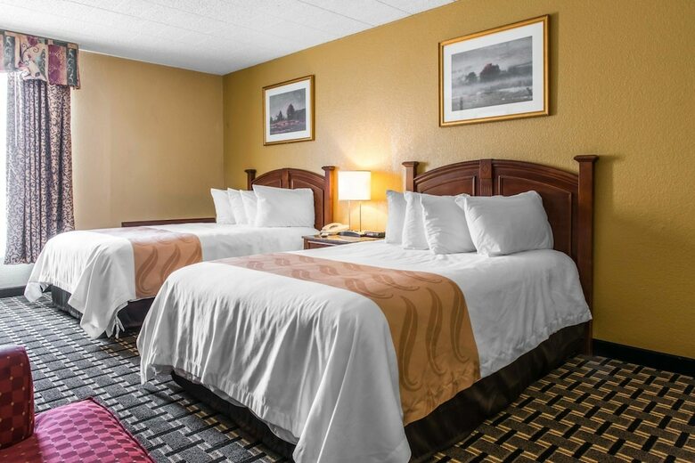 Clarion Hotel New Kensington