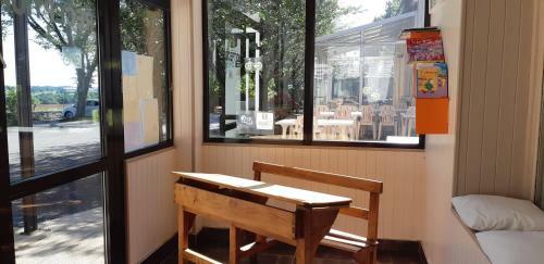 Hotel Logis Auberge De La Mandrie