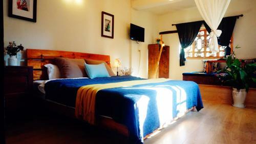 Hostal Shaxi Miss May Hotel