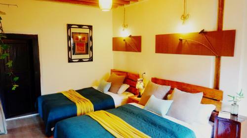 Hostal Shaxi Miss May Hotel