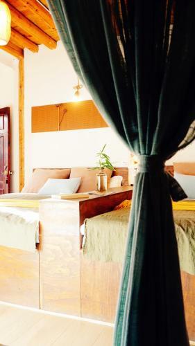 Hostal Shaxi Miss May Hotel