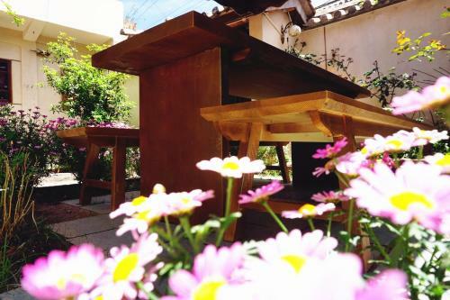 Hostal Shaxi Miss May Hotel