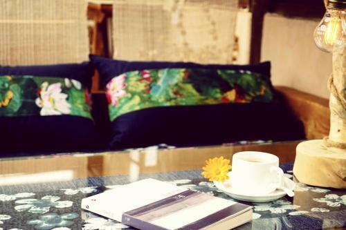 Hostal Shaxi Miss May Hotel