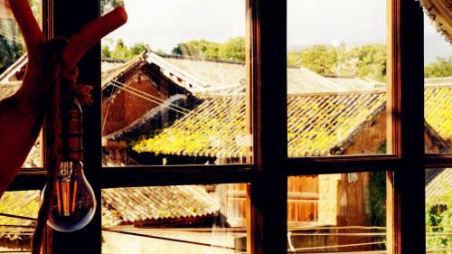 Hostal Shaxi Miss May Hotel