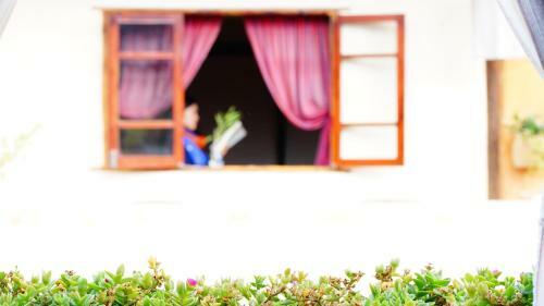 Hostal Shaxi Miss May Hotel