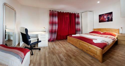 Apartments Kope?n� With Parking
