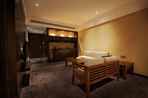 Eden Hotel
