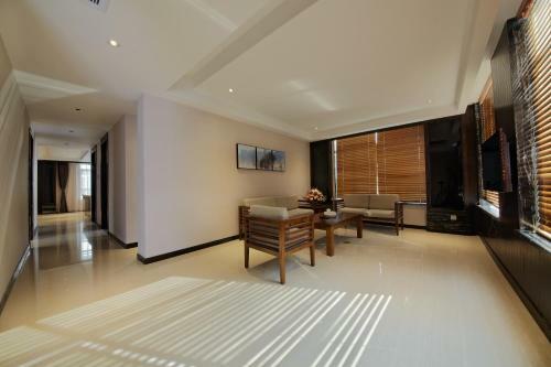 Eden Hotel